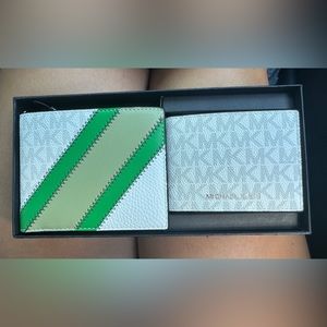 Michael Kors Logo And Faux Leather Stripe Wallet With Passcase Gift Set